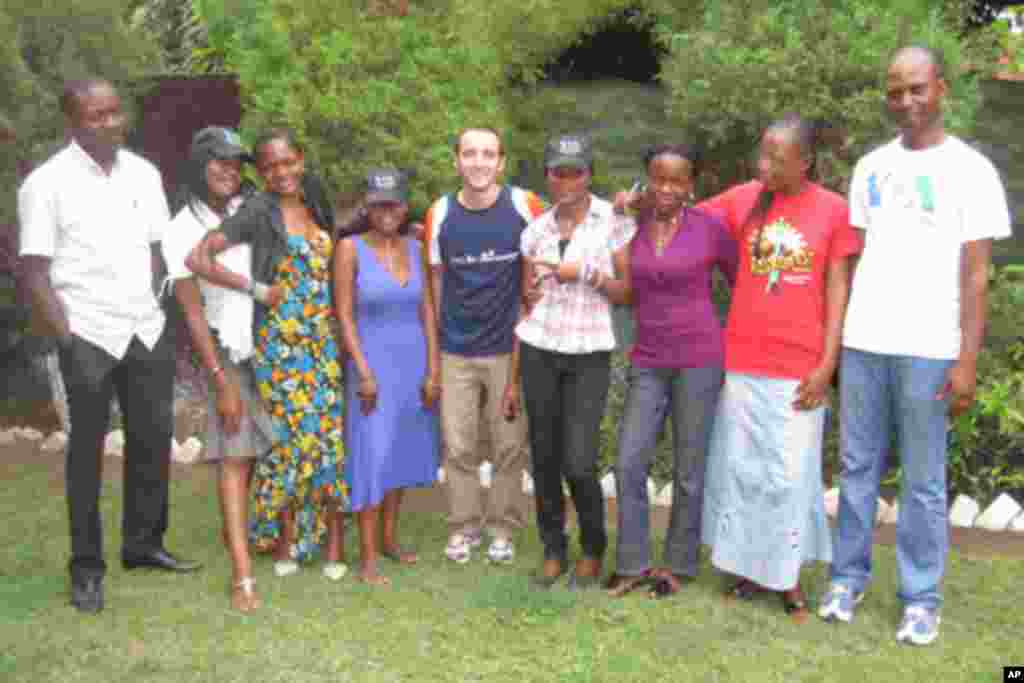 Citizen Journalists and VOA fans in Likasi, Katanga, DRC (November 2011)