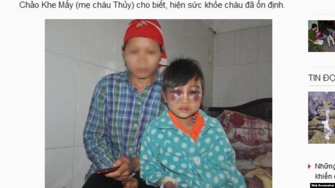Chị Chảo Khe Mẩy và con gái tại bệnh viện. Ảnh chụp màn hình trang web phunutoday.vn