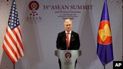 Penasihat Keamanan Nasional AS, Robert O'Brien berbicara pada acara KTT ASEAN di Nonthaburi, Thailand, Senin (4/11). 