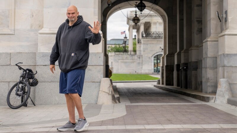 Polémique autour de la tenue vestimentaire au Sénat américain