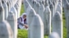 Skup o rezoluciji o Srebrenici čije se usvajane čeka u Ujedinjenim nacijama, u organizaciji Inicijative mladih za ljudska prava, u Medija centru u Beogradu, 24. aprila 2024.