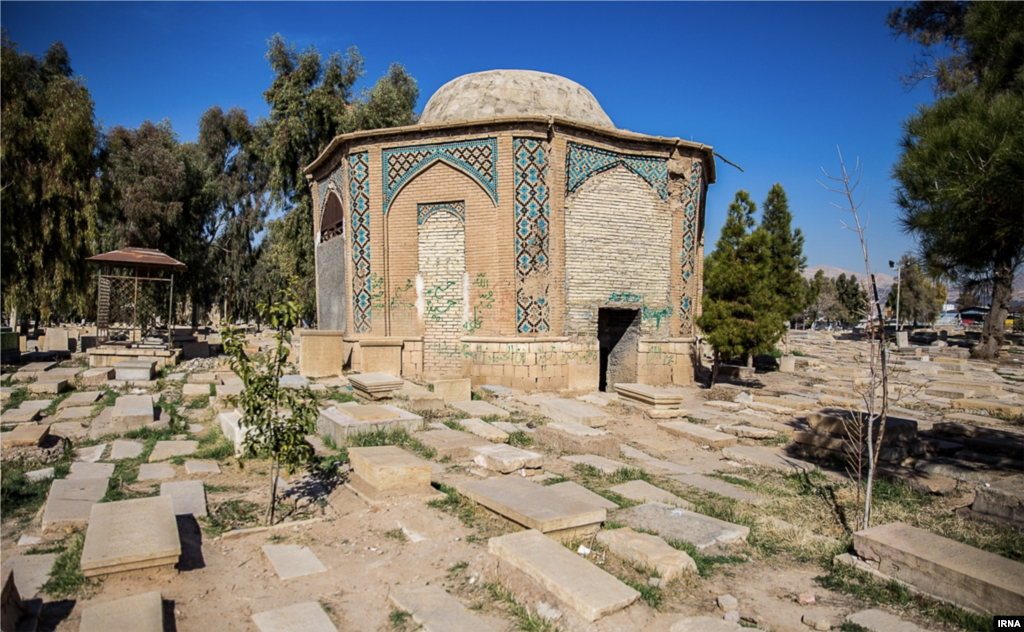 گورستان دارالسلام شیراز عکس: رضا قادری &nbsp;