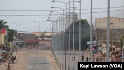 Les activités tournent au ralenti à Lomé, Togo, 19 octobre 2017. (VOA/Kayi Lawson) 