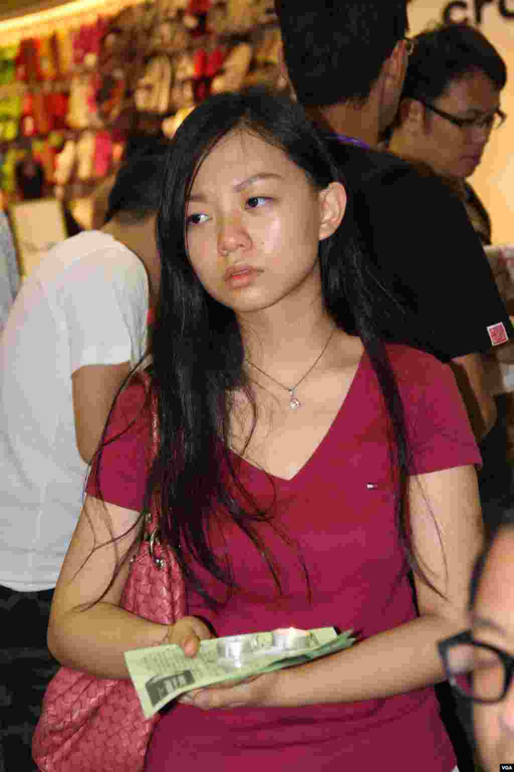 香港多个团体在旺角举办悼念李旺阳“被自杀”一周年（美国之音海彦拍摄）