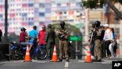 Las fuerzas de seguridad montan guardia antes de la juramentación presidencial, en Caracas, Venezuela el 5 de enero de 2025.