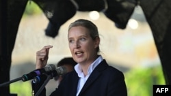 Co-leader of the far-right Alternative for Germany (AfD) party Alice Weidel holds a speech in Erfurt, eastern Germany on August 31, 2024, during the last campaign event of the far-right Alternative for Germany party (AfD) for the upcoming Thuringia state 