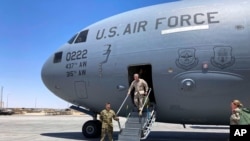لحظه ورود ژنرال مک‌کنزی به بغداد در روز پنجشنبه