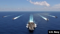 گروه ضربت ناو آبراهام لینکلن - عکس از آرشیو