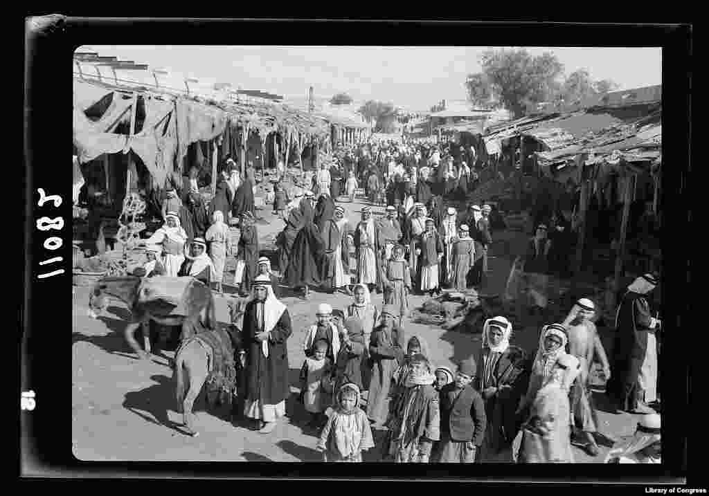 Beersheva Market Place, January 18, 1940