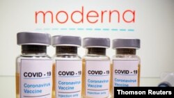 La vacuna contra el COVID-19 de la farmacéutica Moderna, podría ser autorizada esta misma semana.