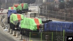 지난 1월 북한으로 향하는 한국의 대북 지원 밀가루. (자료사진)