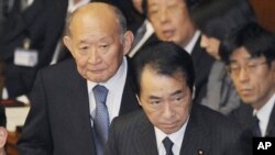 日本首相菅直人1月27日到日本国会参加会议