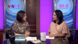 Nurviana Mubtadi (Left) and Ariadne Budianto on SH+E, a VOA Indonesian show profiling women and featuring stories on education, careers and lifestyle. 