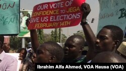 2015年2月5日尼日利亚人抗议延迟选举