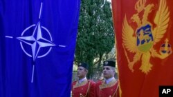 Crna Gora je u NATO primljena 2017. (Foto: AP/Risto Bozovic)