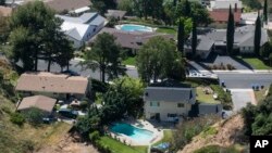 Casas con piscina en la ciudad de Altadena en California.