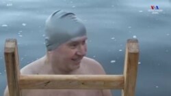 Պրագայի Վլտավա գետում հարյուրավոր լողորդներ ցուրտ եղանակին մասնակցել են ավանդական լողին