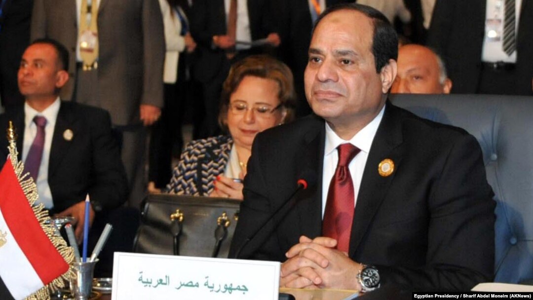 Presiden Mesir Abdel-Fattah el-Sissi saat menghadiri KTT Liga Arab (foto: dok). Pemerintahan el-Sissi melakukan penindakan keras terhadap kelompok Ikhwanul Muslimin.