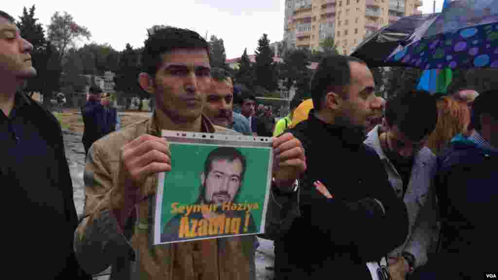 Milli Şura növbəti mitinqini keçirir