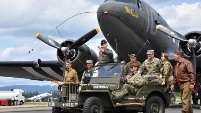 Sedam decenija bombardovanja slatkišima