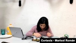 Con este reconocimiento, Marisol Román podrá continuar sus investigaciones relacionadas con tecnologías de comunicación. [Foto: Cortesía].