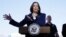 La vicepresidenta Kamala Harris habla con los medios, el viernes 25 de junio de 2021, después de su recorrido por el Centro de Procesamiento Central de Aduanas y Protección Fronteriza de EE. UU. en El Paso, Texas.