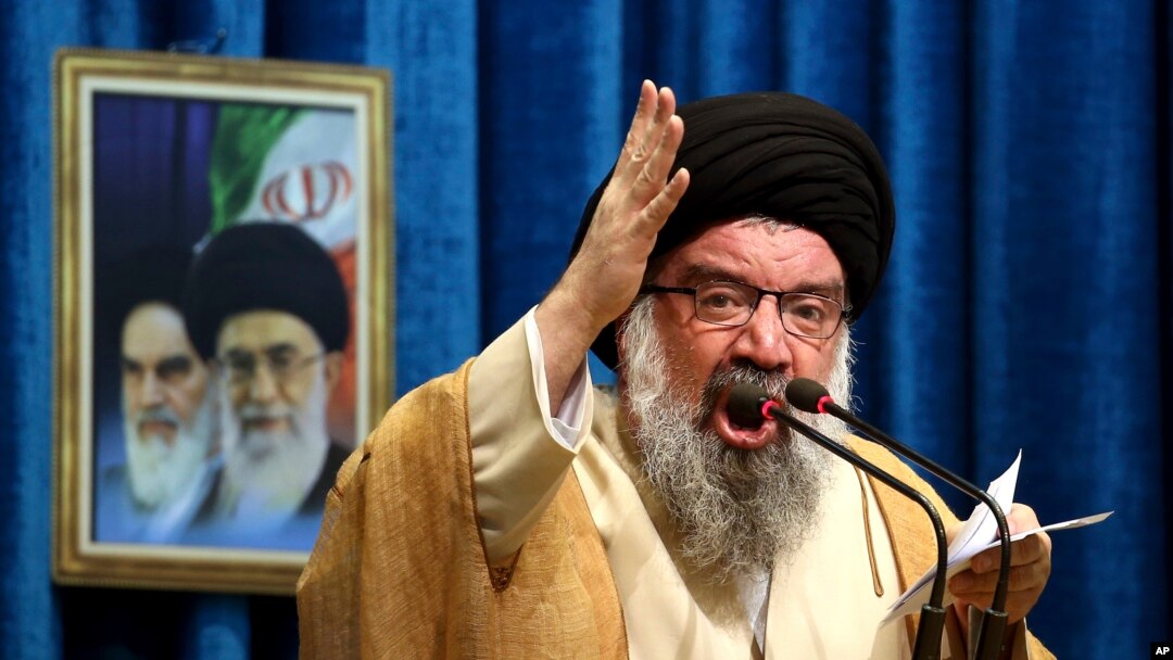 ایران کے مذہبی رہنما آیت اللہ احمد خاتمی (فائل فوٹو)