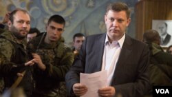 Pemimpin separatis pro-Rusia di Donetsk, Alexander Zakharchenko menghentikan pembicaraan damai dengan Kyiv (foto: dok).