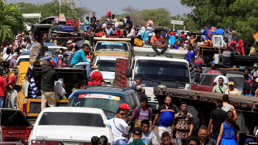 Người Venezuela ồ ạt vượt biên giới vào Colombia ở Paraguachon, Colombia, ngày 16 tháng 2, 2018. 