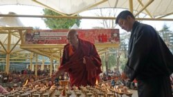 བླ་རུང་སྒར་དང་བཀྲིས་རབ་བརྟན་ཆེད་གདུང་སེམས་མཉམ་སྐྱེད་ཀྱི་ཆོས་འབུལ་སྨོན་ལམ།