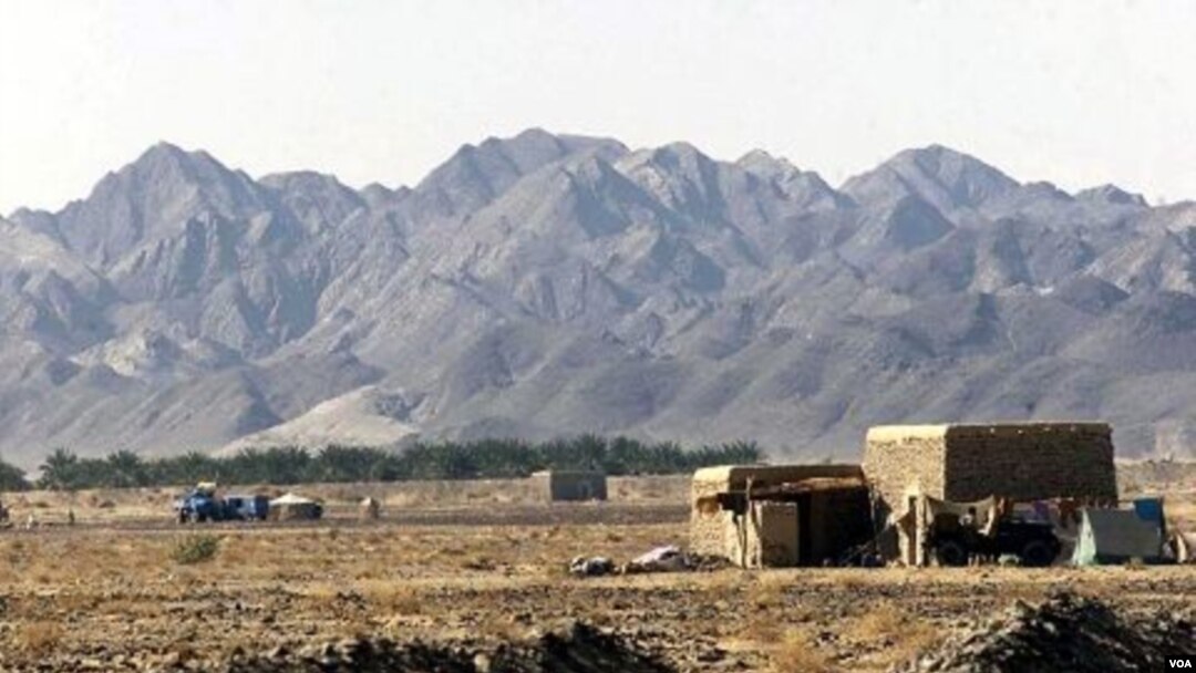 Militer AS mengosongkan pangkalan udara Shamsi di Pakistan barat daya (11/12) memenuhi tenggat waktu Pakistan.
