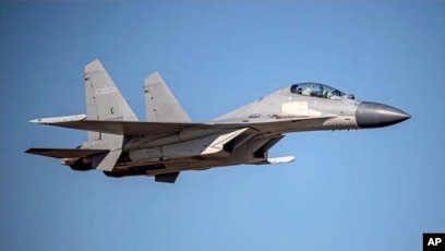 중국 전투기, 자위대기 레이더 조준 논란의 배경