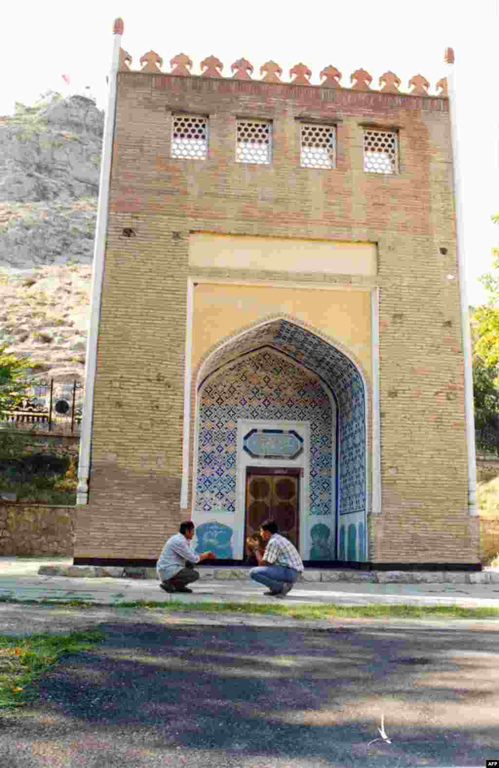 Qadimiy maqbara