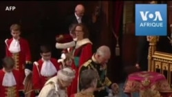 Elizabeth II arrive à Westminster pour la rentrée du parlement britannique