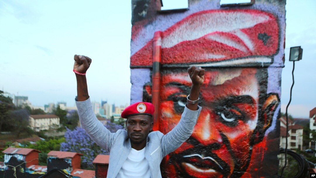 Umudepite uhagarariye akarere ka Kyadondo, Robert Kyagulanyi bakunze kwita Bobi Wine, taliki 12, 10, 2018, 