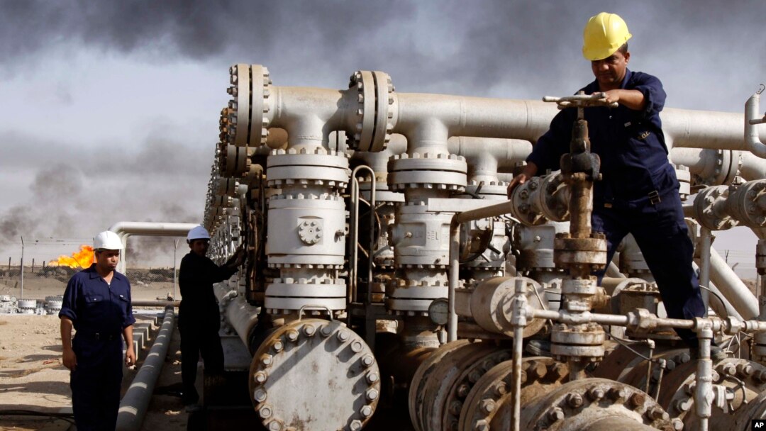 Kilang minyak Rumaila di Basra, Irak. (Foto: Dok)
