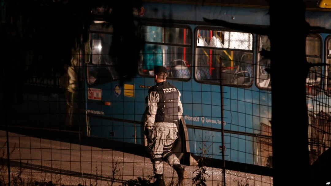 Policija na mestu gde su 19. novembra ubijena dva vojnika