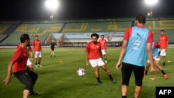 L'attaquant égyptien Mohamed Salah lors d'une séance d'entraînement deux jours avant son match d'ouverture contre le Zimbabwe lors de la Coupe d'Afrique des nations de football, le 19 juin 2019.