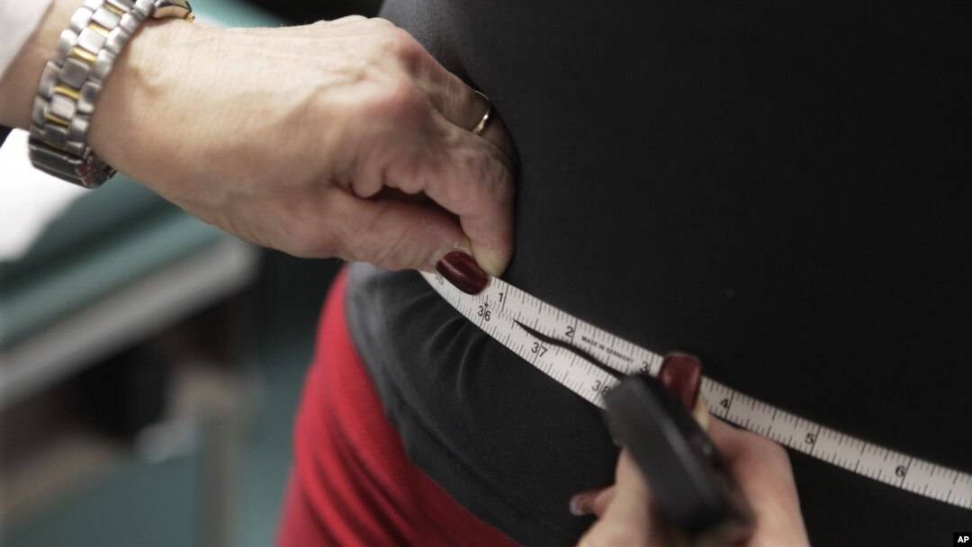 Dokter mengatakan diet adalah faktor utama untuk menurunkan berat badan, namun olahraga-lah yang memungkinkan penurunan berat badan itu terus terjaga. (Foto: Dok)