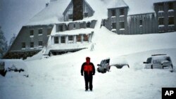 Landmark Oregon Mountain Inn Captures Bygone Era