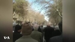 تصاویری دیگر از تجمع اعتراضی بازنشستگان فولاد و معدن در اصفهان