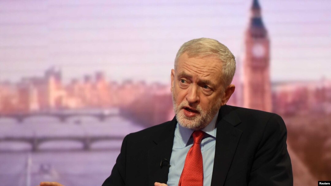 Pemimpin Partai Buruh di Inggris, Jeremy Corbyn, dalam sebuah wawancar dengan BBC. (Foto: Dok)