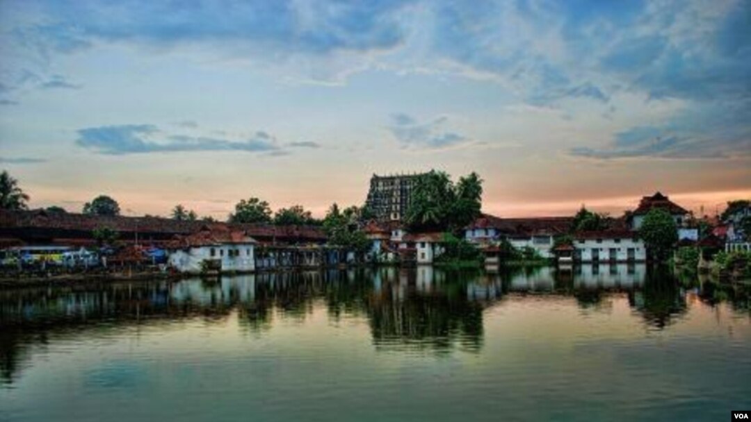Kuil kuno Sri Padmanabhaswamy di negara bagian Kerala, India selatan.