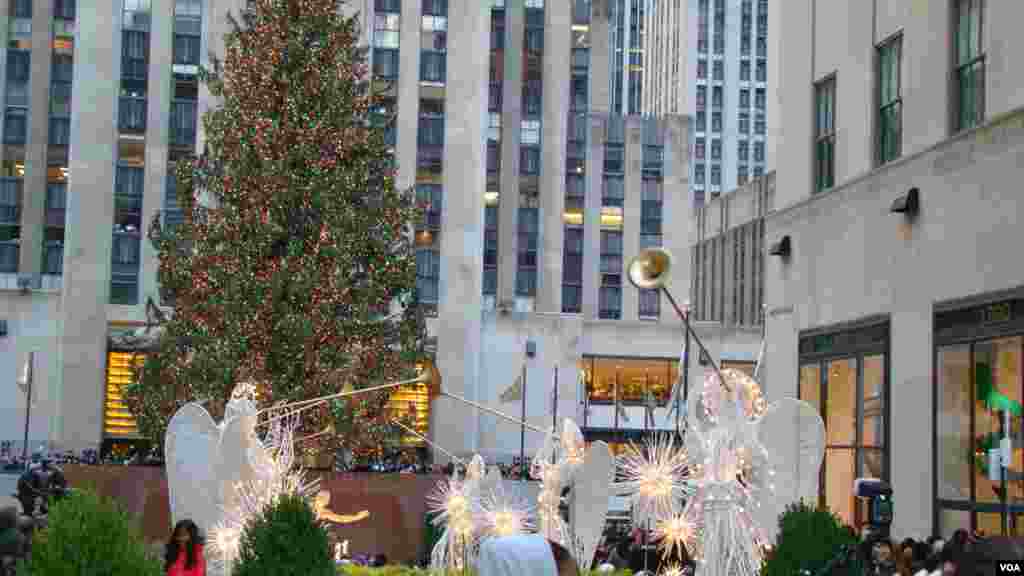 著名的洛克菲勒中心圣诞树