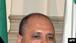 კადაფის კიდევ ერთი მინისტრი გაექცა