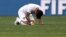 18일 러시아 니즈니노브고로드에서 열린 2018 국제축구연맹(FIFA) 러시아 월드컵 F조 조별리그 1차전서 한국이 스웨덴에 0-1로 패한 가운데 장현수 선수가 축구장에 엎드려 고개를 숙이고 있다. 