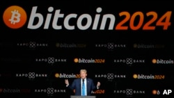 ARCHIVO - El expresidente Donald Trump, candidato presidencial republicano, habla en la Conferencia Bitcoin 2024 el sábado 27 de julio de 2024 en Nashville, Tennessee. AP