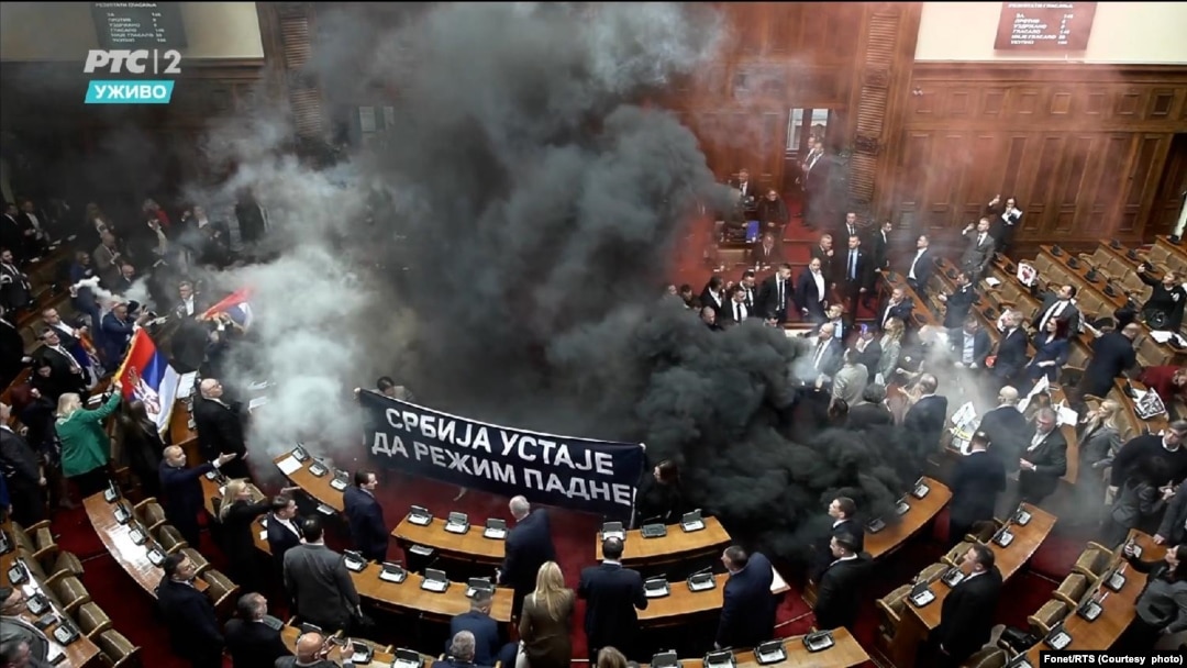 Incident u Skupštini Srbije (foto: Fonet / RTS)