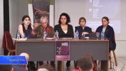 26 Sal In ku Malbat li Hezkirîyên Xwe yên Hindakirî Digerin