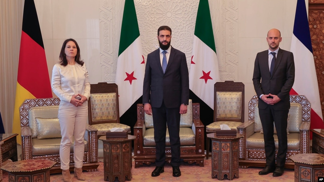 Alman Dışişleri Bakanı Annalena Baerbock ve Fransız mevkidaşı Jean-Noël Barrot, HTŞ lideri Ahmed Hüseyin el-Şara ile görüştü.